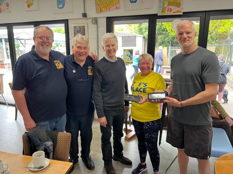 Veterans Minister Al Carns and Rachel Taylor MP meet with local veterans and the Bedworth Armistice Committee